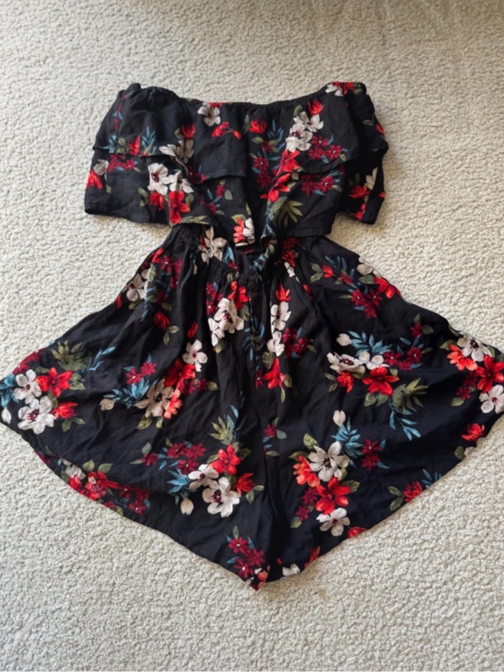 Vintage Hollister Black Floral Off-Shoulder Romper Flowers 2000s y2k rare sexy
